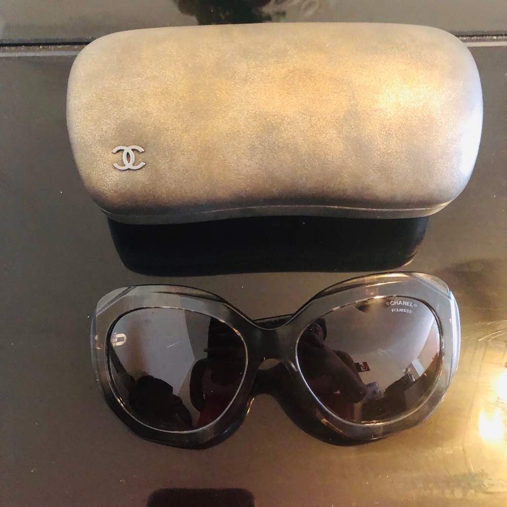 Authentic Women’s Chanel Polarized Shades